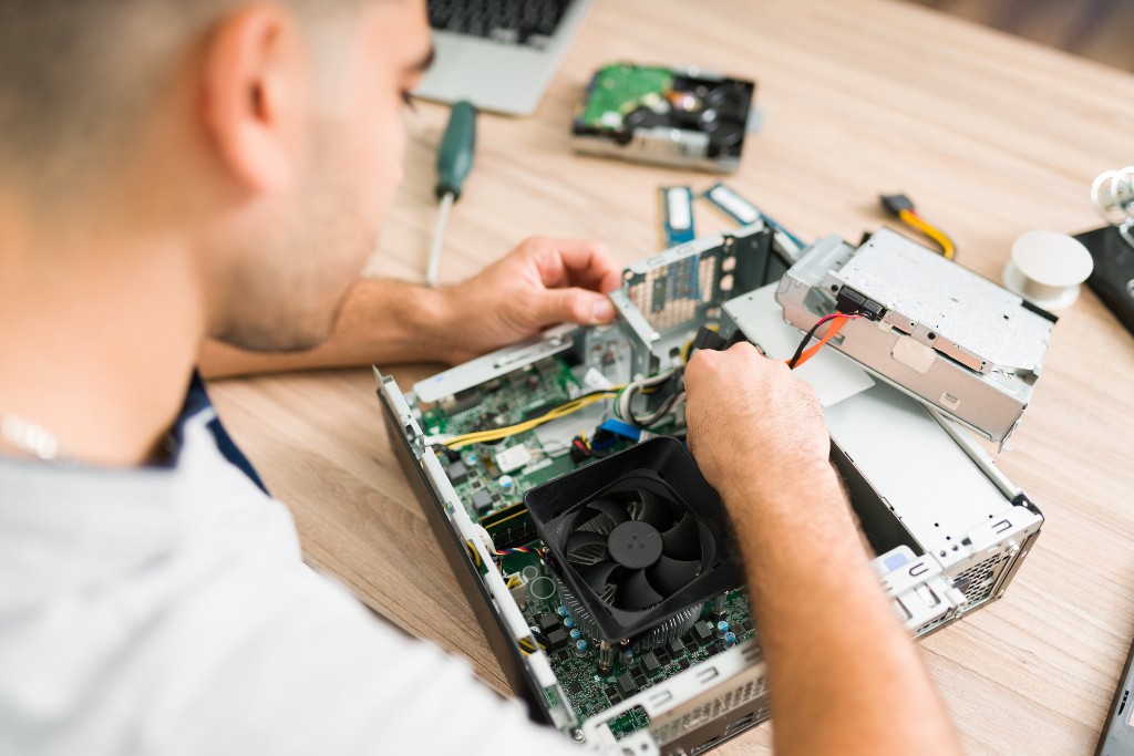 Reparación de PC y notebooks — FIXSYS
